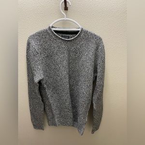 Abercrombie & Fitch sweater